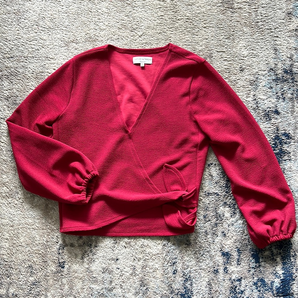Madewell Texture & Thread - textured front-tie blouse with puffy sleeves